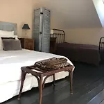 Le Clos Du Mont Jarry בית נופש