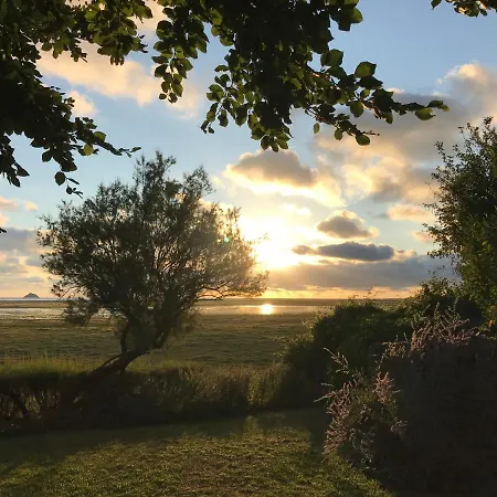 Le Clos Du Mont Jarry * ル・ヴァル・サン・ペール